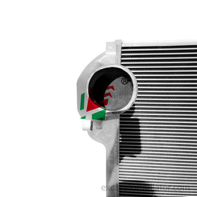 ایزوزو کامیون Intercooler C02151100 کامیون سنگین کار با کیفیت بالا Intercooler هوا خنک کننده