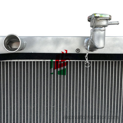 Jianghuai JAC1024 اتوبوس رادیاتور خنک کننده مونتاژ آلومینیوم خودرو مسافرتی سیستم خنک کننده موتور آب مخزن رنگ نقره ای
